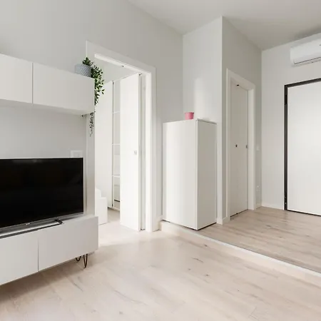 Apartment Life - Renovated