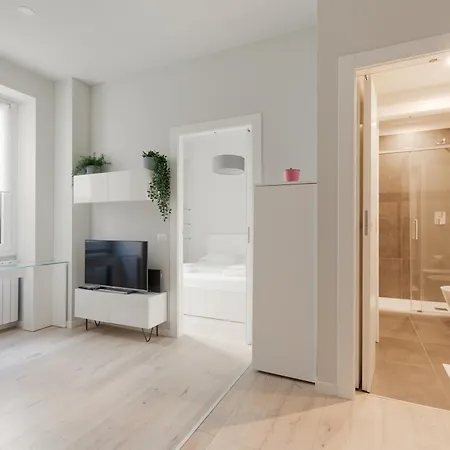 Life - Renovated Milánó